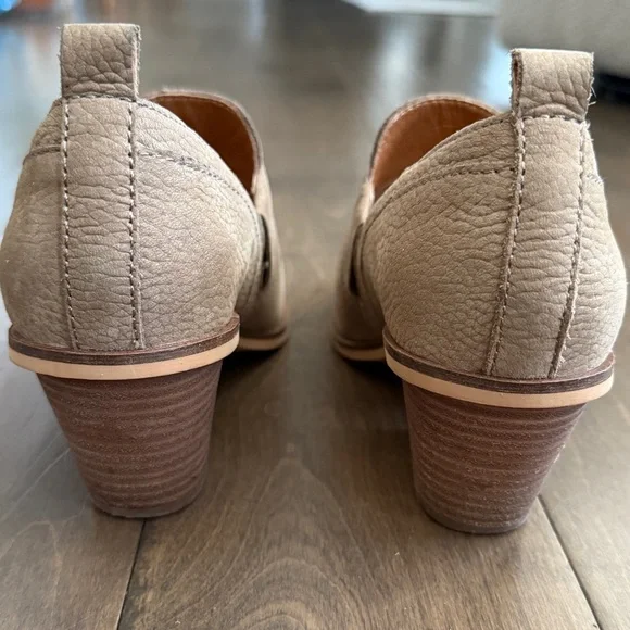 LUCKY BRAND Women's Ankle Boots Size 7 Beige Suede - Picture 9 of 9